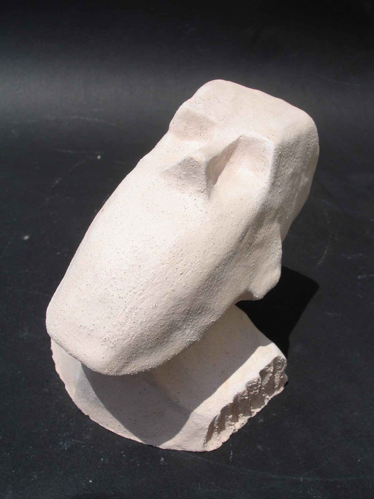 Reclining Head - 20cm baked clay