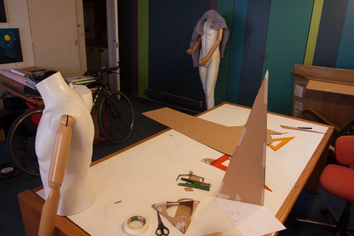 Mannequins and cardboard mockups, process, mannequin