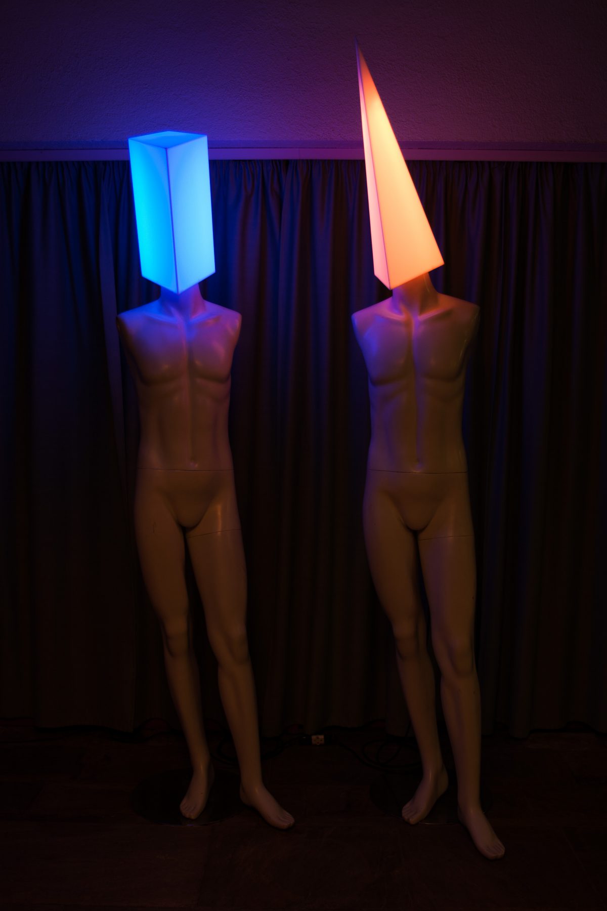 Debate - Light & sound installation - mixed media, electronics, programming (naked figures), mannequin, light, sculpture, ch3